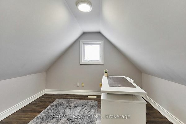 Third-floor hideaway loft at 475 Poplar Avenue, Ajax